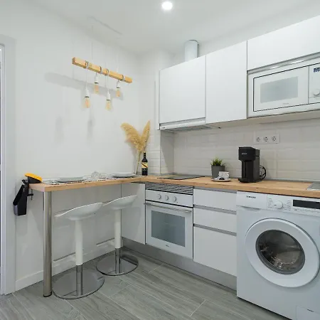 Luxuryflats La Isleta - 2br - Balcony - Parking - Apartment *